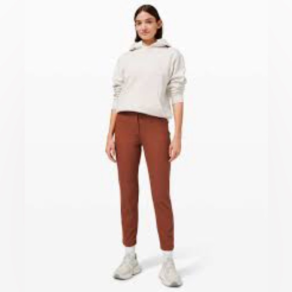 Lululemon City Sleek 5 Pocket 7/8 Pant, Size 8, in Terracotta